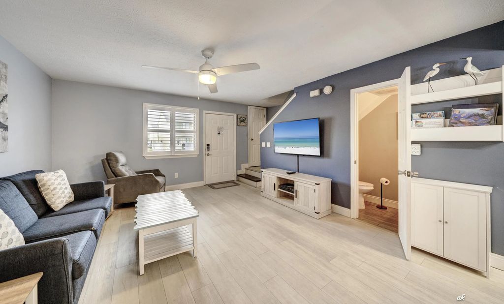 6 of 35 - 143 W Leslie Lane -, Panama City Beach, FL