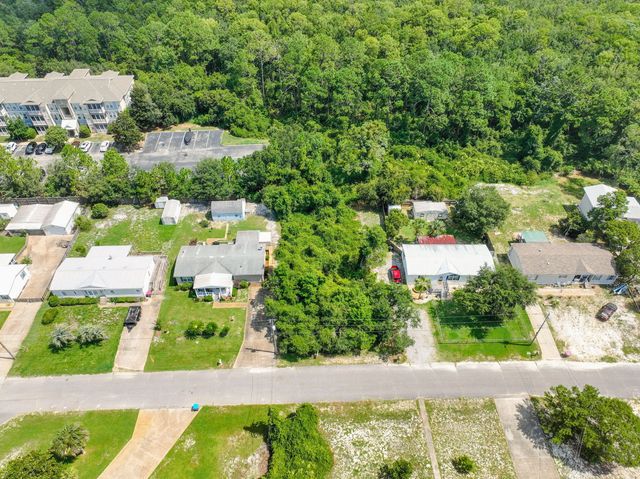 Photo of Listing #995735