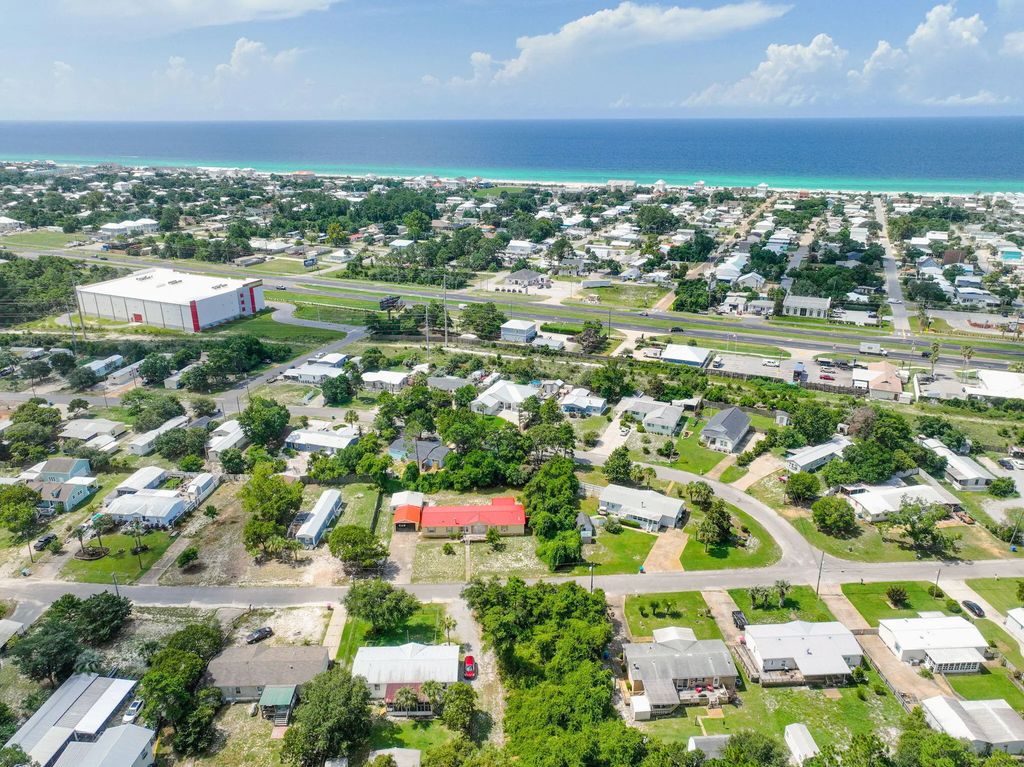 7 of 18 - 621 Malaga Place, Panama City Beach, FL