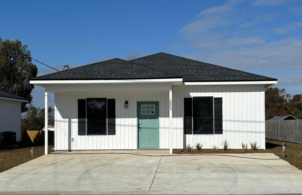 2603 E 6th Street, Panama City