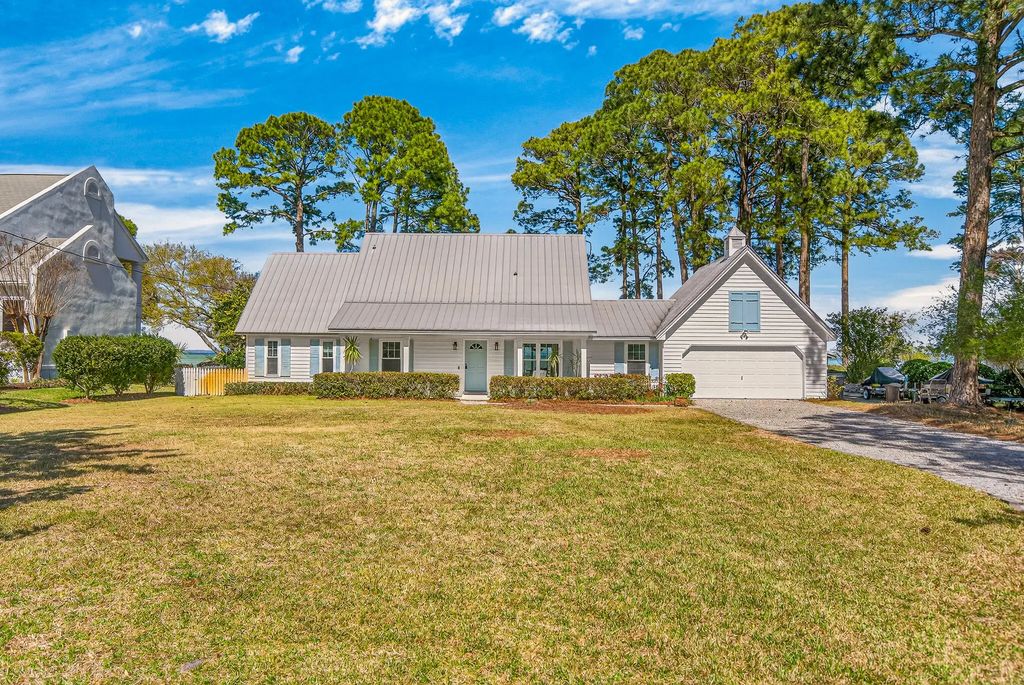 186 Bayshore Drive, Miramar Beach