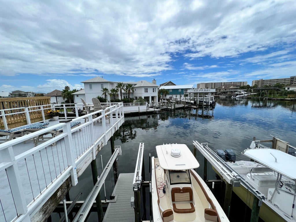 109 Durango Road, Destin