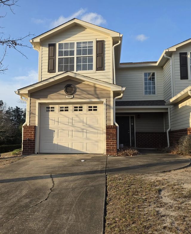 Photo of Listing #995973