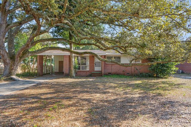 Photo of Listing #995895