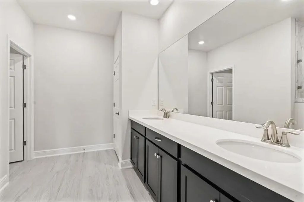 21 of 33 - 923 Coastal Breeze Drive, Freeport, FL
