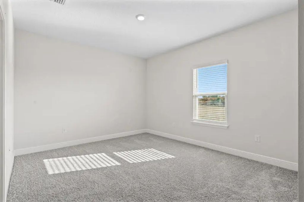 27 of 33 - 923 Coastal Breeze Drive, Freeport, FL