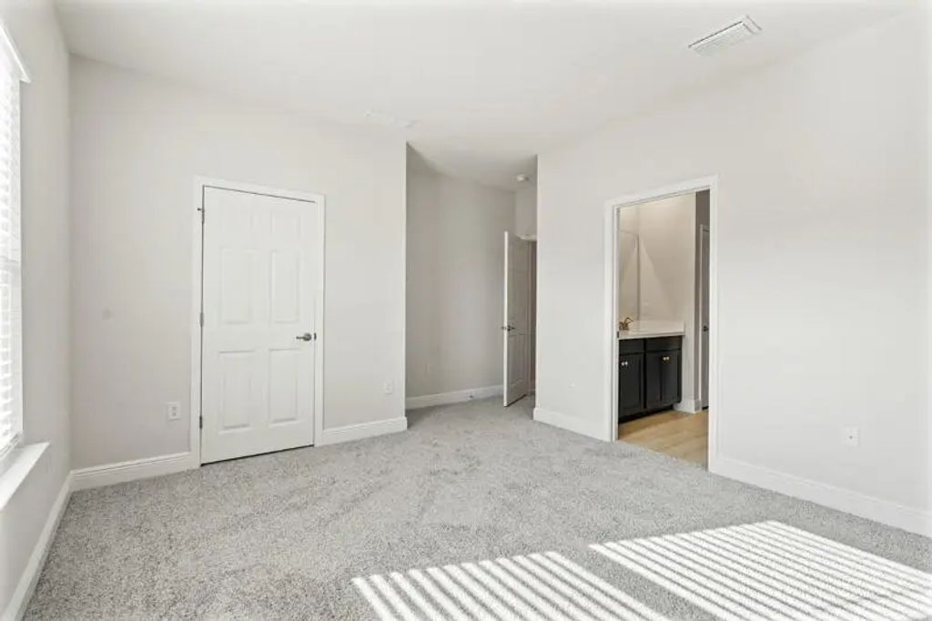 28 of 33 - 923 Coastal Breeze Drive, Freeport, FL