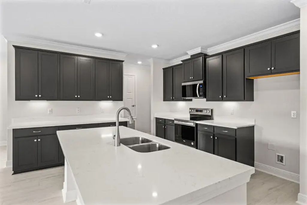 9 of 33 - 923 Coastal Breeze Drive, Freeport, FL