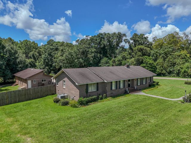 Photo of Listing #995979