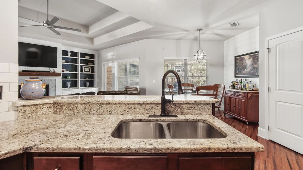 26 of 68 - 906 Symphony Way, Freeport, FL