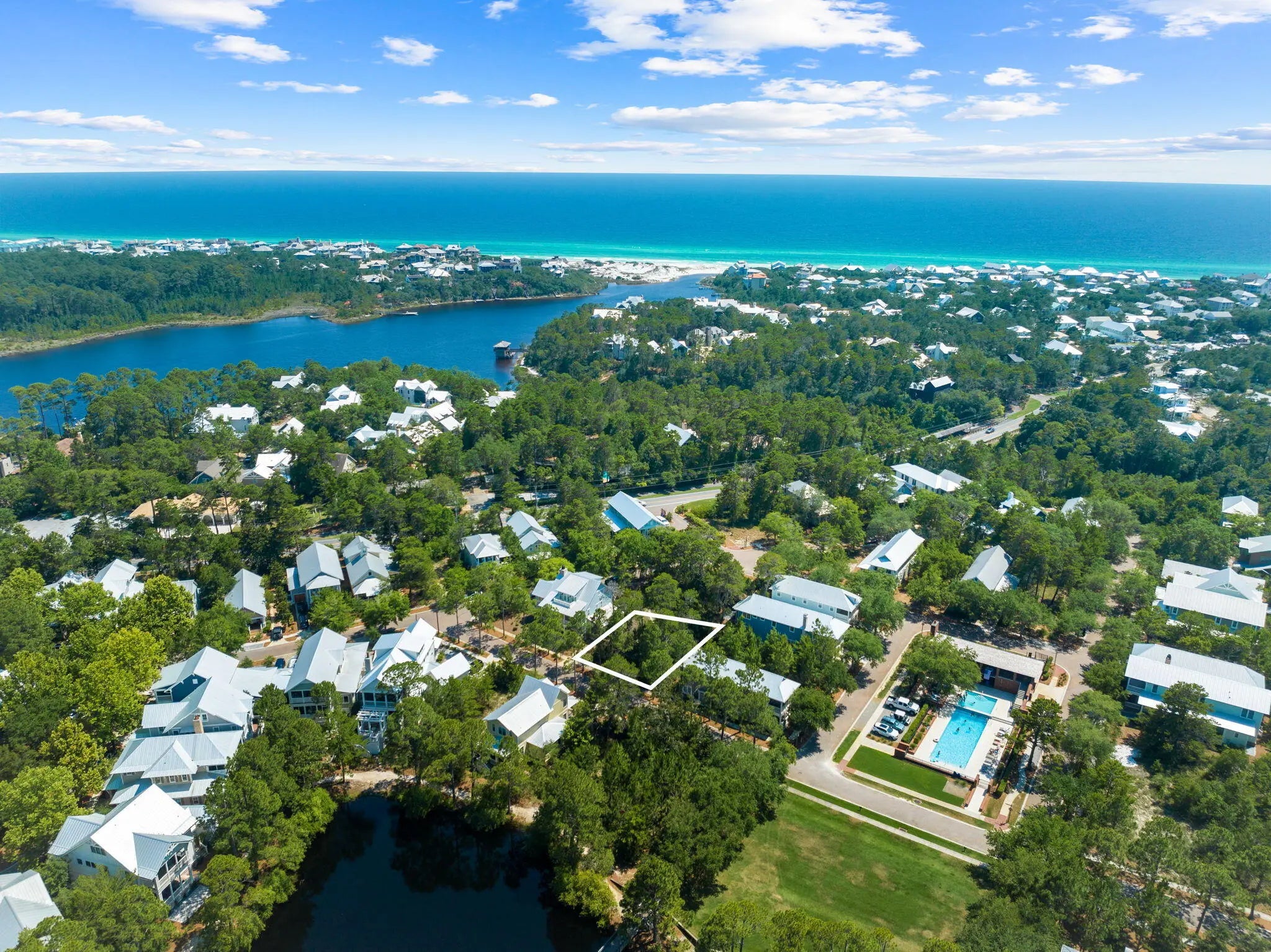 Photo of Listing #996009