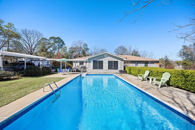 Photo of Listing #996295