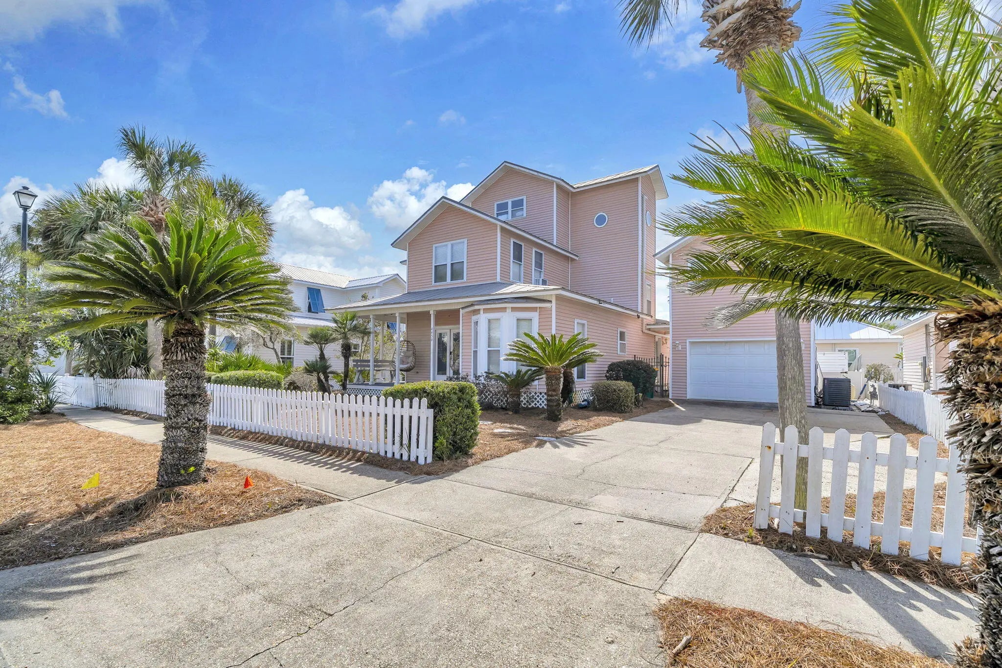 Photo of Listing #996511