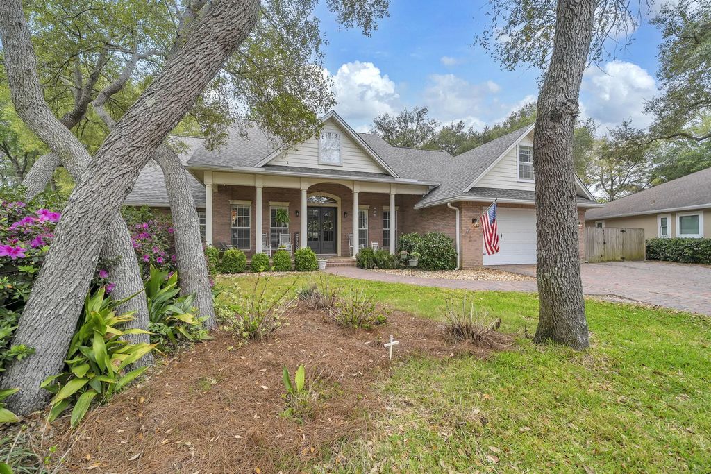 1310 Limestone Creek Cove, Niceville