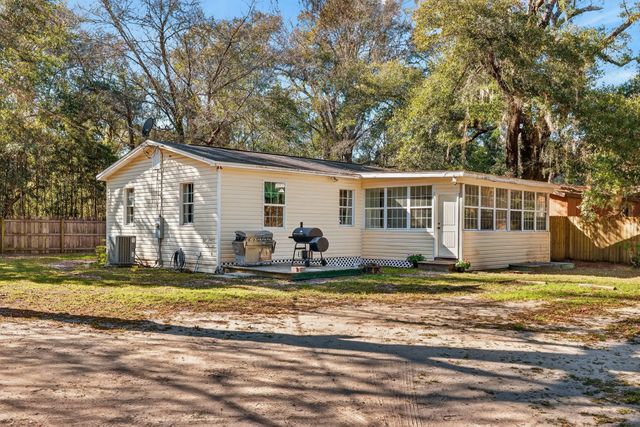 Photo of Listing #996176