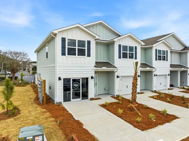 Photo of Listing #996221