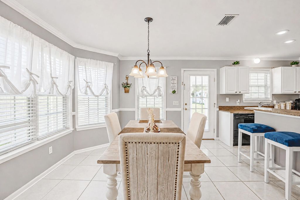 4108 Transmitter Road, Panama City
