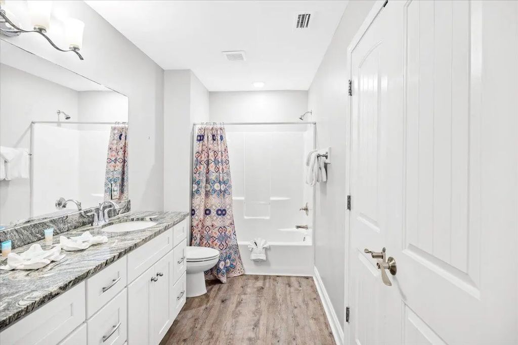 24 of 69 - 6006 Thomas Drive, Panama City Beach, FL