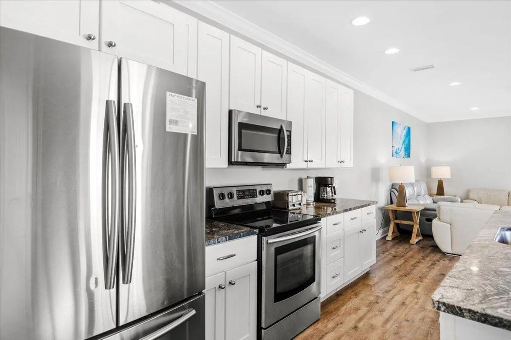 37 of 69 - 6006 Thomas Drive, Panama City Beach, FL