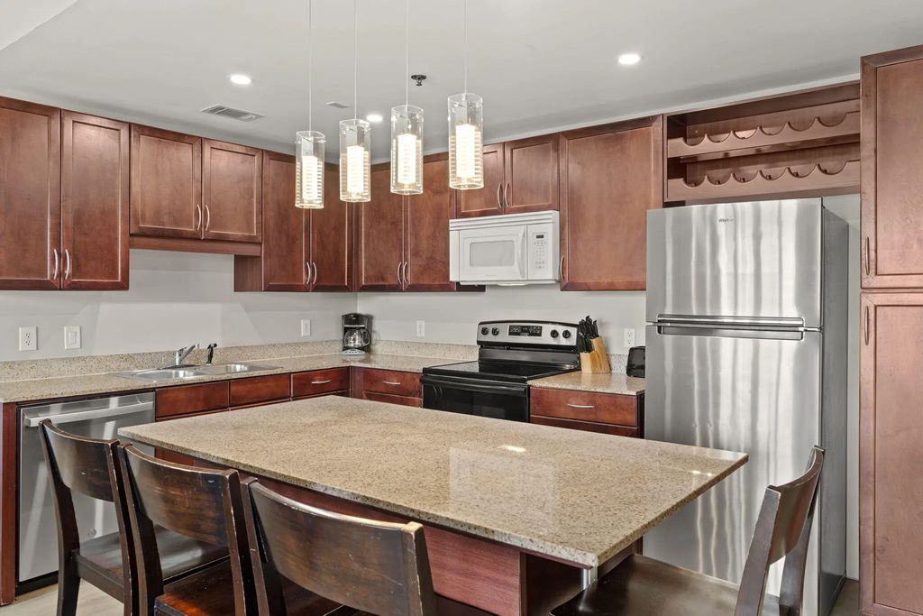 11 of 64 - 9860 S Thomas Drive 815, Panama City Beach, FL