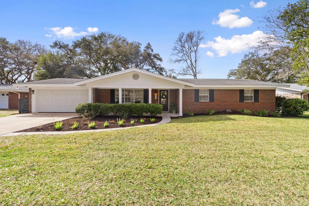 613 Ne Merioneth Drive, Fort Walton Beach