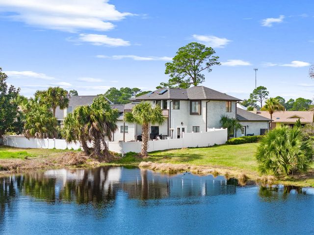 Photo of Listing #996445