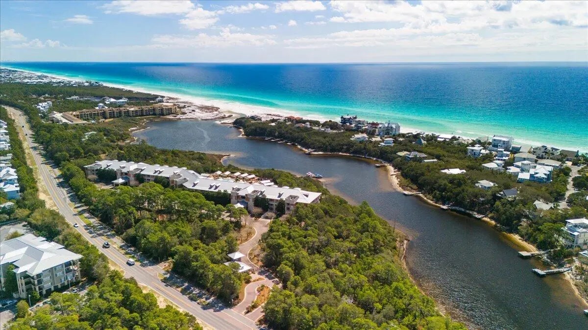 Photo of Listing #996861