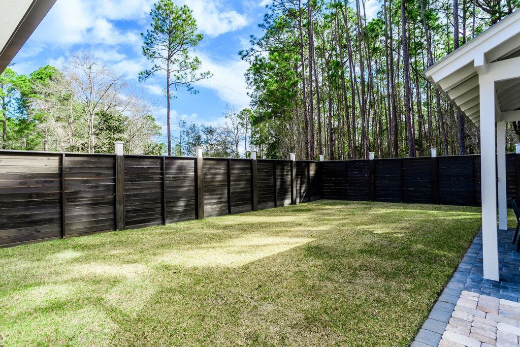 9 of 45 - 192 Bayou Circle, Freeport, FL