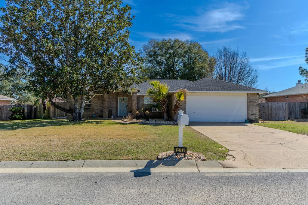 2748 Copper Reef Drive, Navarre