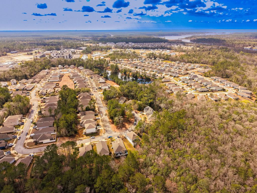 7 of 11 - Lot 5 Lafayette Creek, Freeport, FL