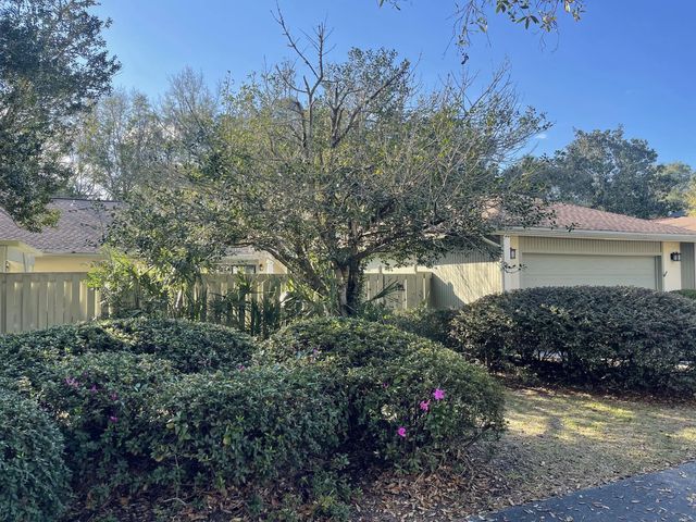 Photo of Listing #996649