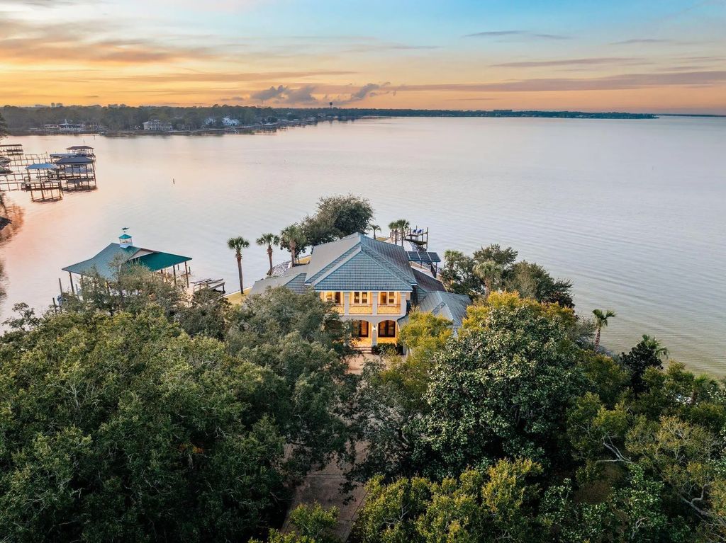 98 of 100 - 221 Bay Circle Drive, Santa Rosa Beach, FL