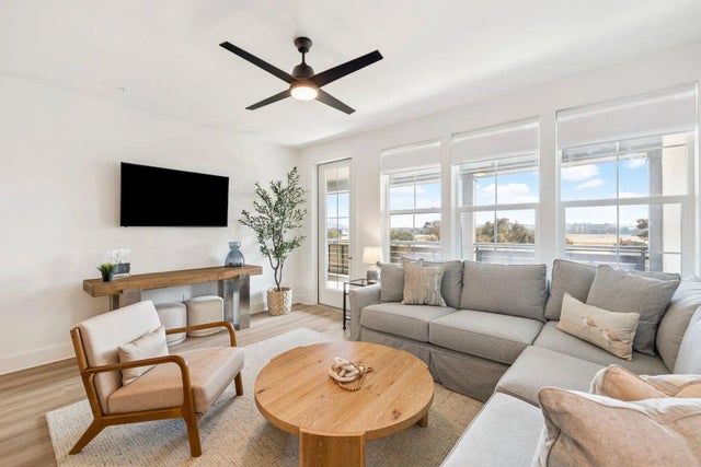 277 N The Grove Drive 334, Miramar Beach