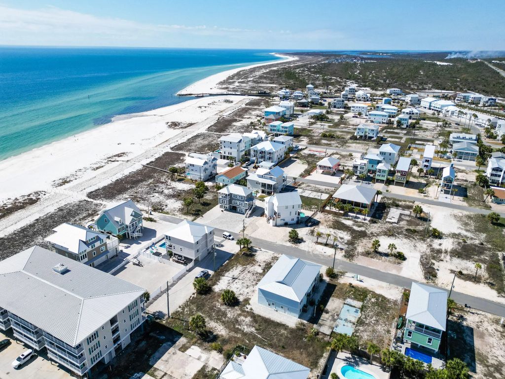 17 of 31 - 109 S 39th Street # C, Mexico Beach, FL