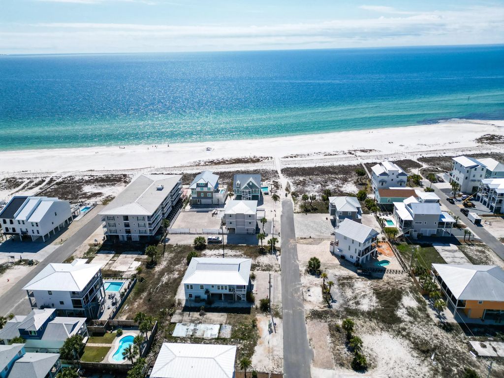 11 of 31 - 109 S 39th Street # D, Mexico Beach, FL