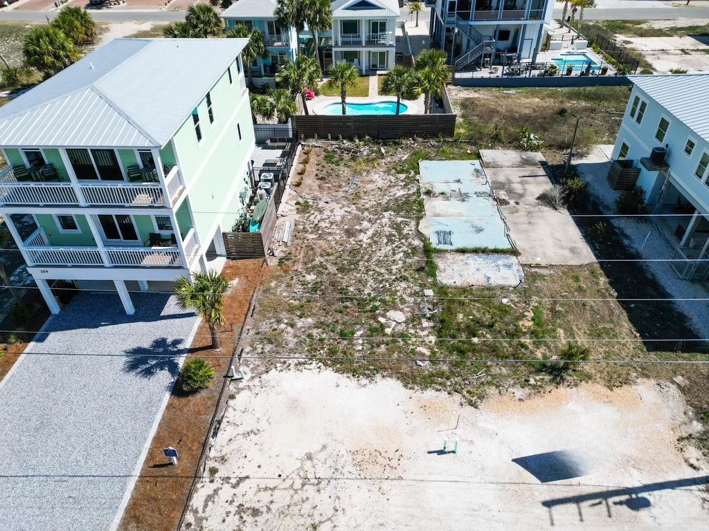 9 of 31 - 109 S 39th Street # D, Mexico Beach, FL