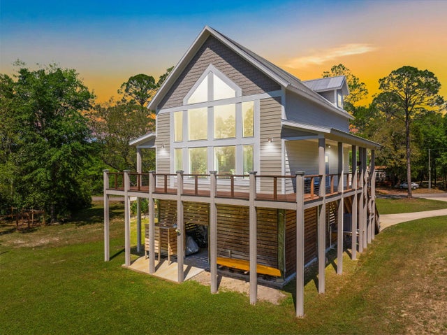 Photo of Listing #996883