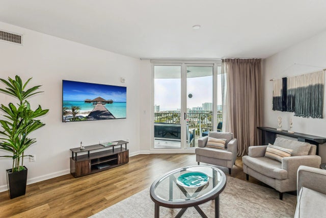 4203 Indian Bayou Trail 11013, Destin.