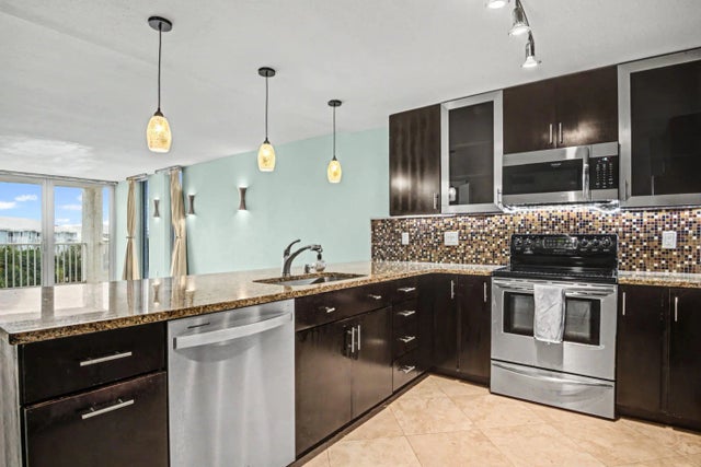 30 Moreno Point Road 306b, Destin.