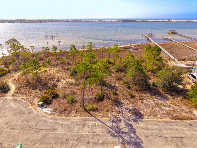 Photo of Listing #996907
