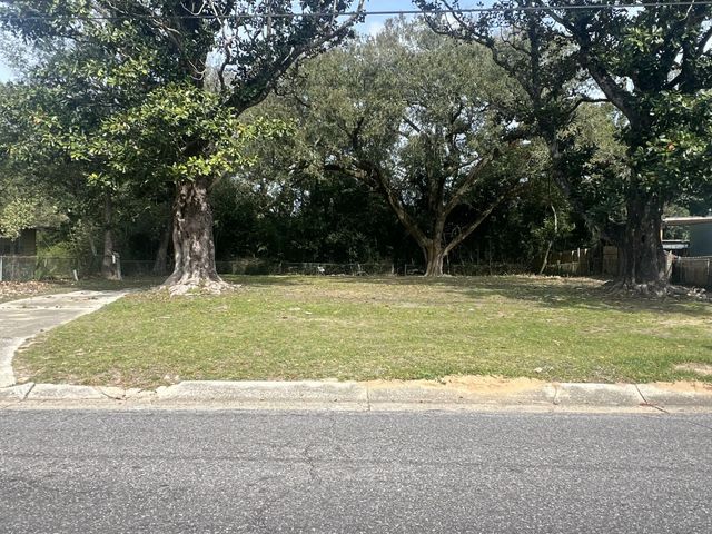 Photo of Listing #996956