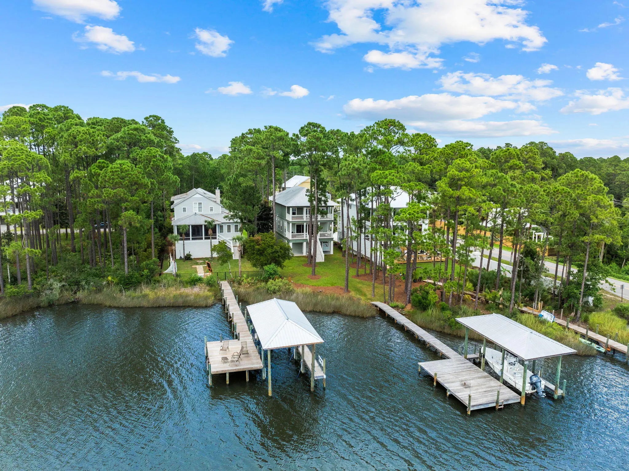 Photo of Listing #997385