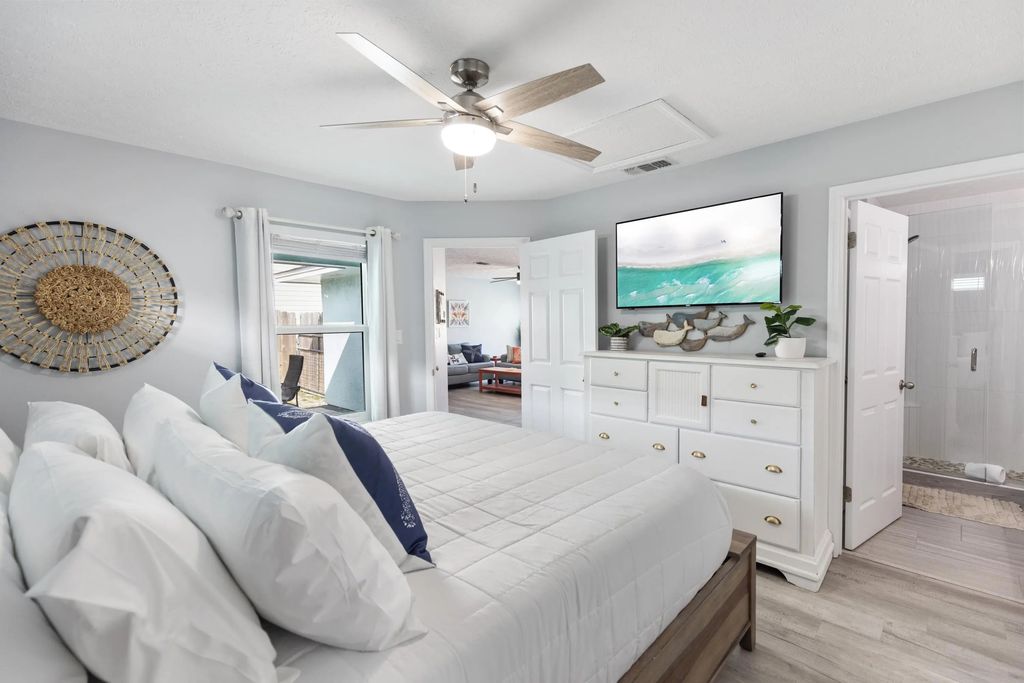 17 of 38 - 21401 Hilltop Avenue, Panama City Beach, FL