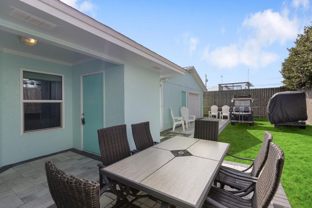 22 of 38 - 21401 Hilltop Avenue, Panama City Beach, FL