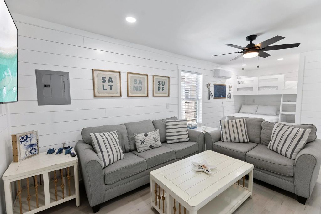 24 of 38 - 21401 Hilltop Avenue, Panama City Beach, FL