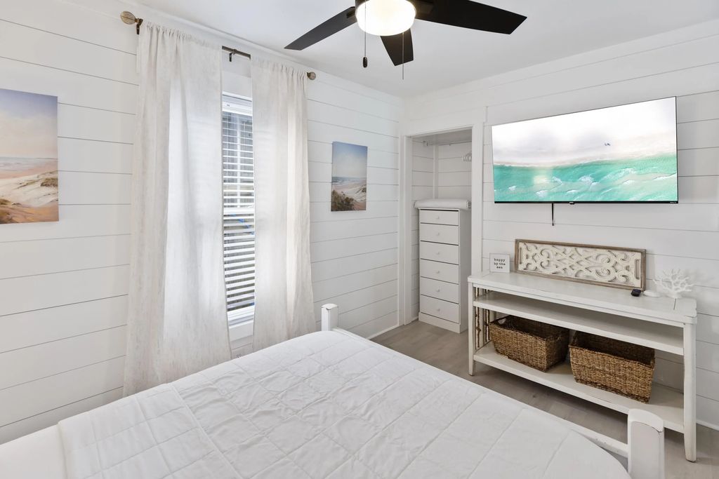 33 of 38 - 21401 Hilltop Avenue, Panama City Beach, FL