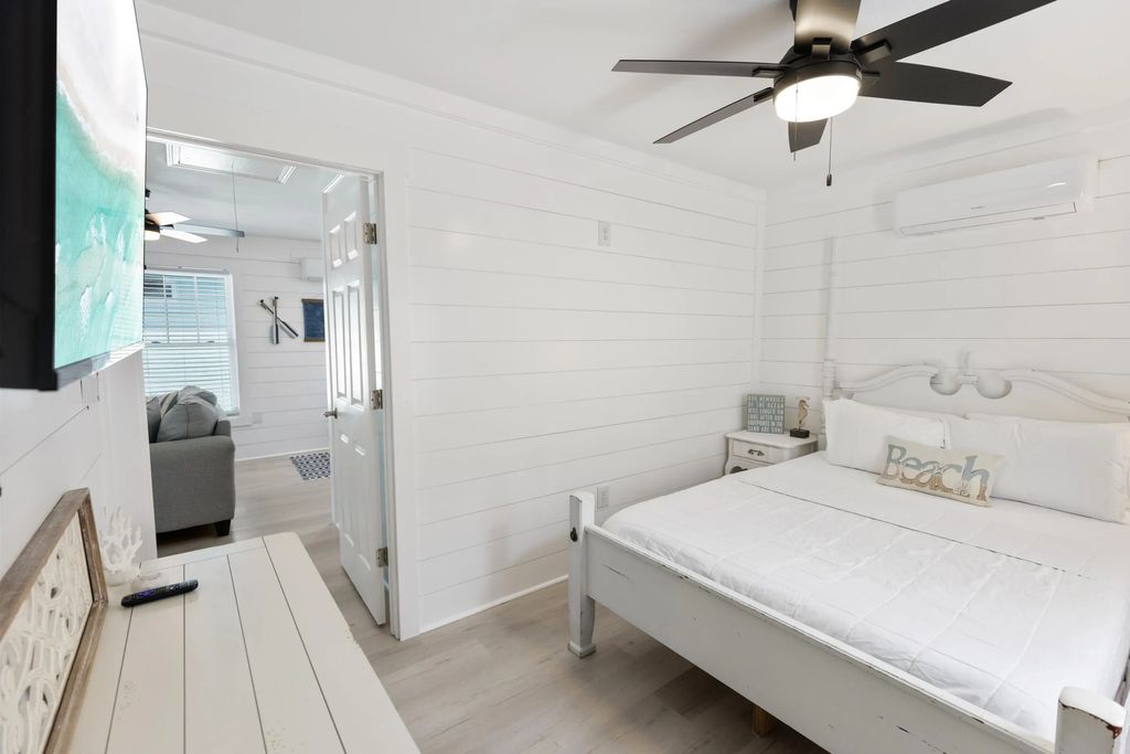 34 of 38 - 21401 Hilltop Avenue, Panama City Beach, FL