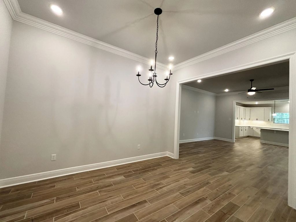 13 of 32 - 234 E Tweet Street, Freeport, FL