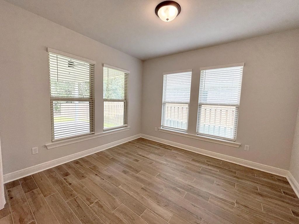 16 of 32 - 234 E Tweet Street, Freeport, FL