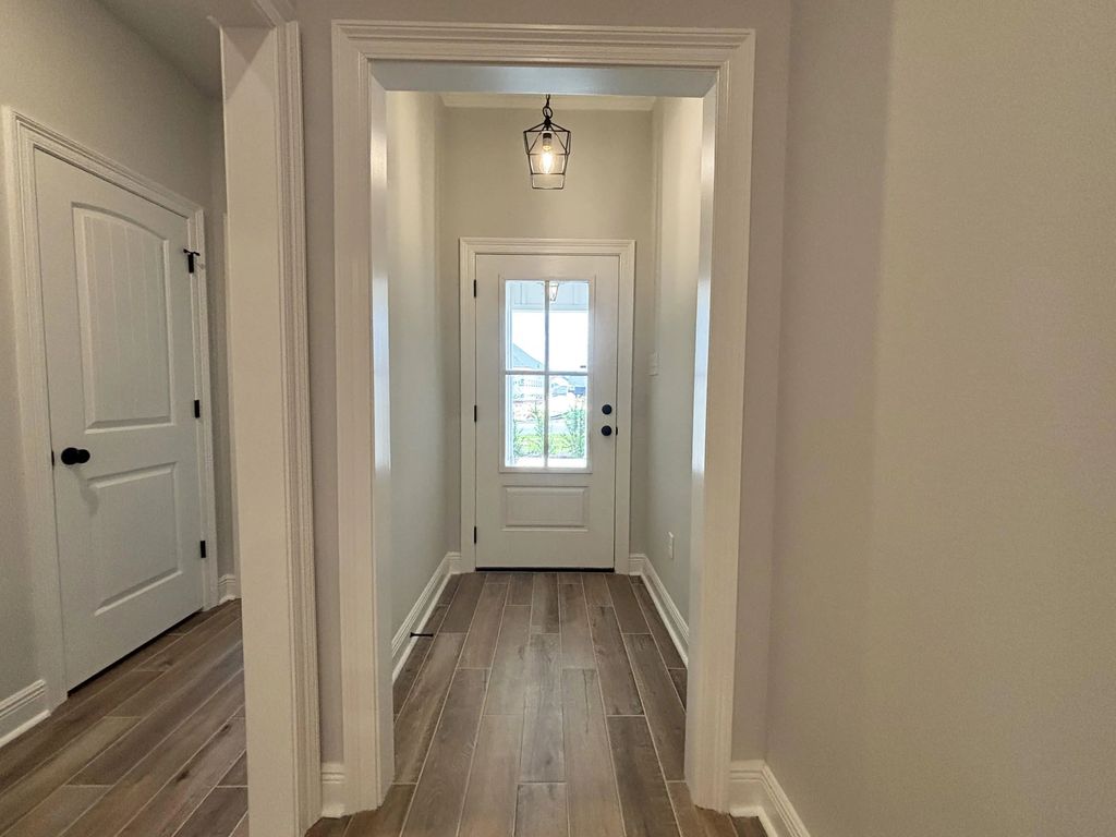 4 of 32 - 234 E Tweet Street, Freeport, FL